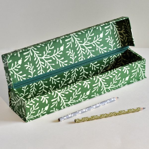 Cambridge Imprint Pen Box in Sprig Patterned Paper