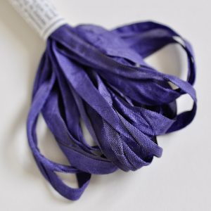 Vintage-style Ribbon Blueberry